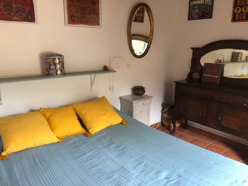 Maison au coeur d'une olivette